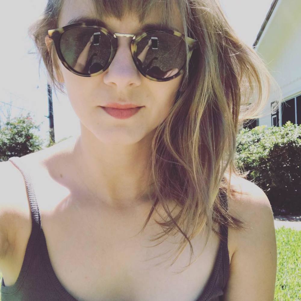 Meet your Posher, Carrie