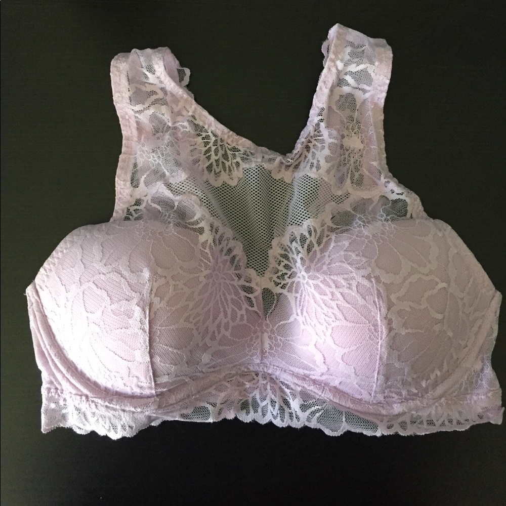 New Victoria’s Secret Lilac Lace Barlette