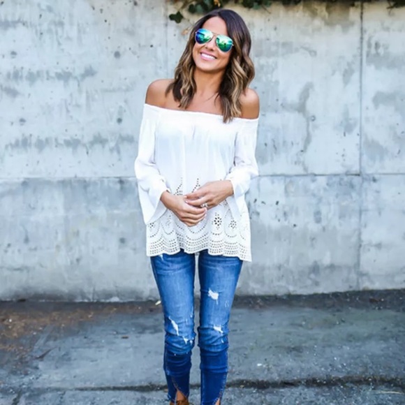 🌵MAKE AN OFFER🌵Santorini Off Shoulder Top - Picture 2 of 8