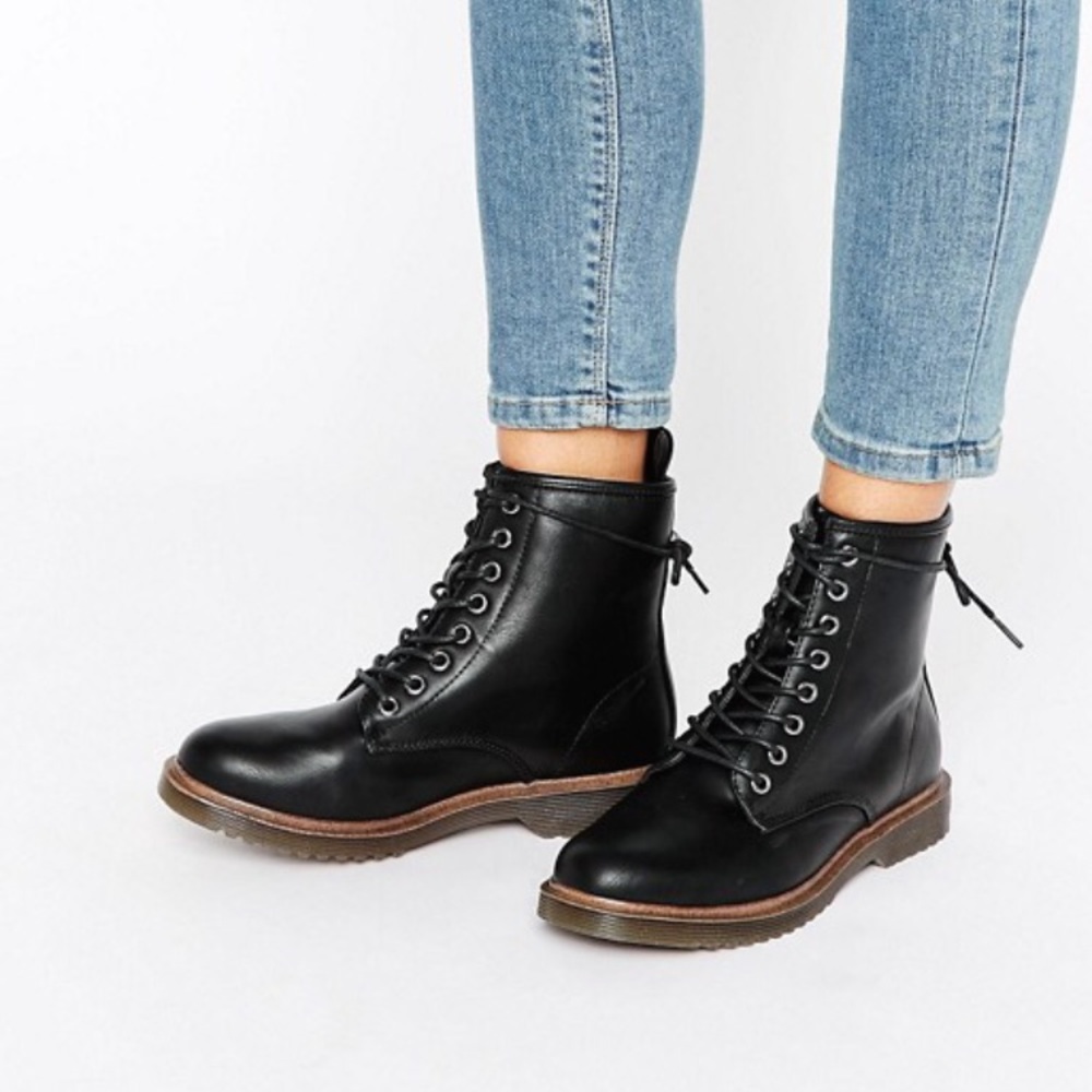 NWT New Look Lace Up Ankle Biker Boots SZ 11