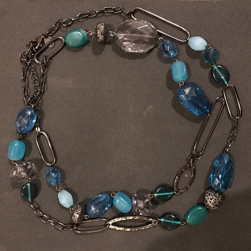 Lia Sophia log necklace