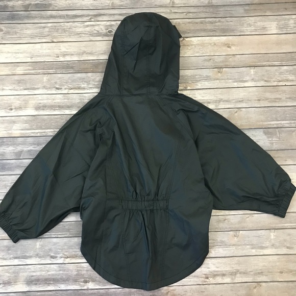 New The North Face Black Gym Set Crop Anorak - Picture 4 of 8