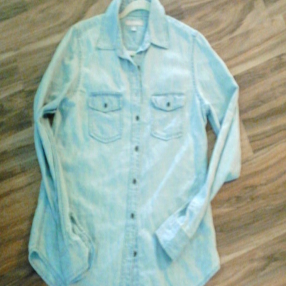Banana republic chambray m flash!