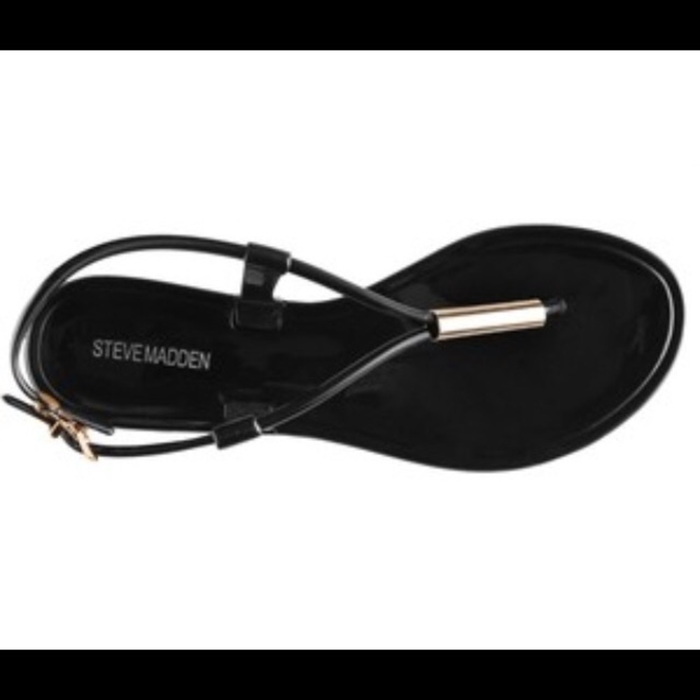 ‼️Steve Madden Dollop flat sandals ‼️