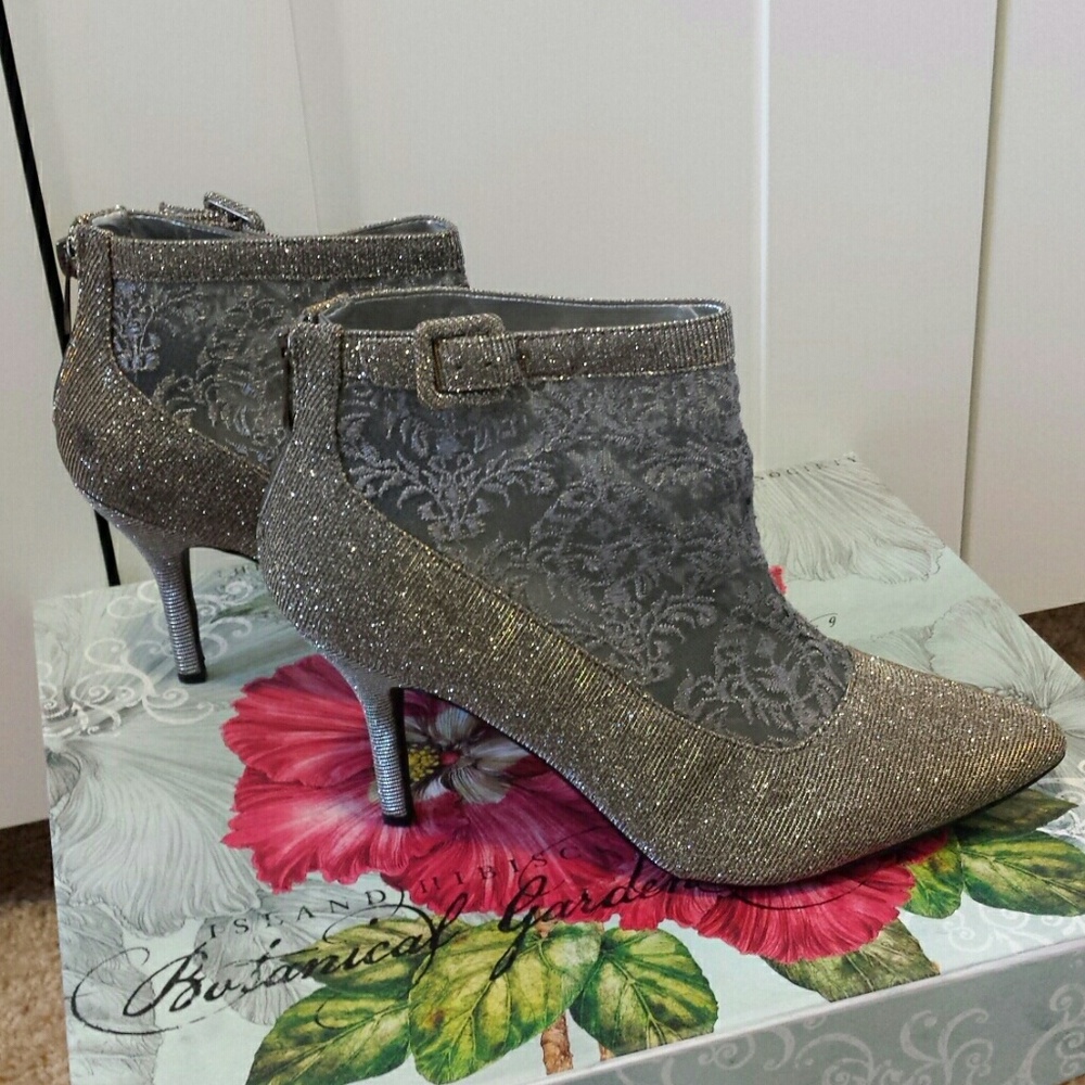 J Renee lace booties