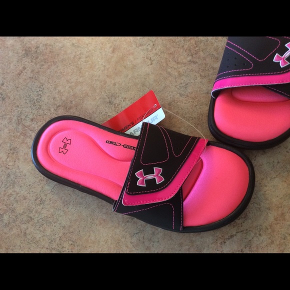 NWT women's under armour Ignite slides - Picture 3 of 4