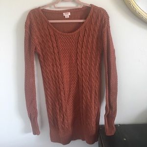 Lightweight sweater