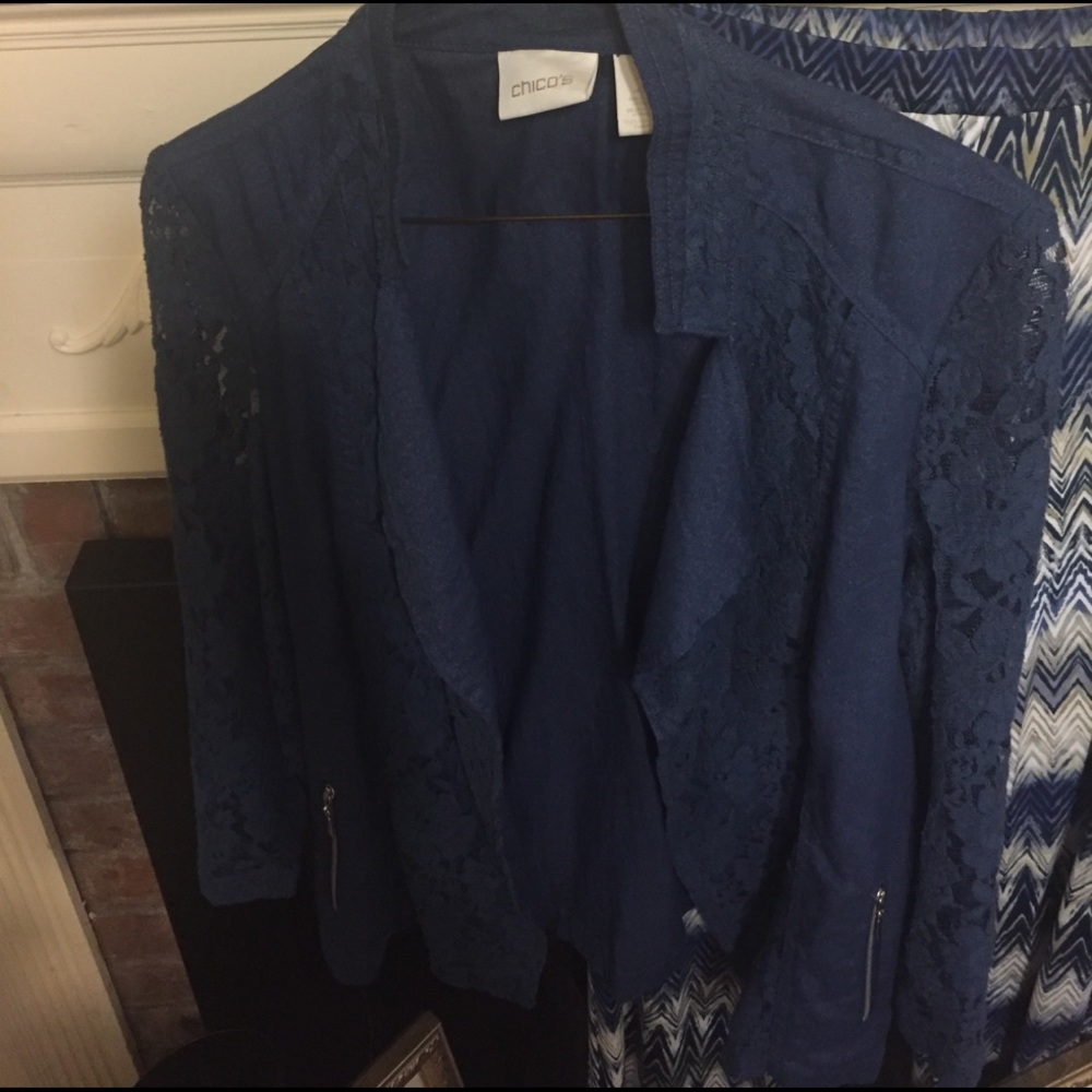 Lightweight Chico jacket. Size 2.
