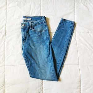 Levi's 710 Super Skinny Jeans