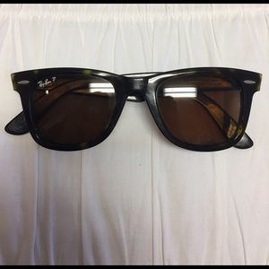 Polarized wayfarer Ray Bans