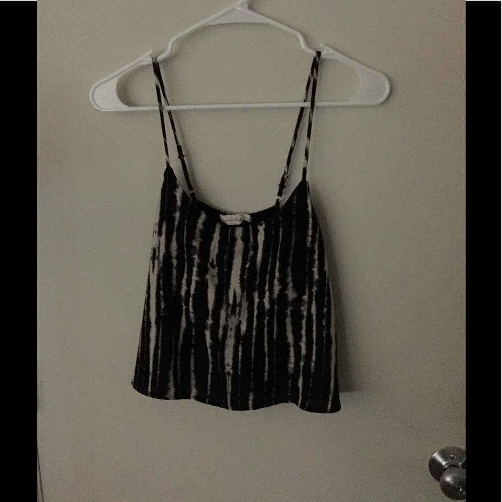 Black tie dye crop