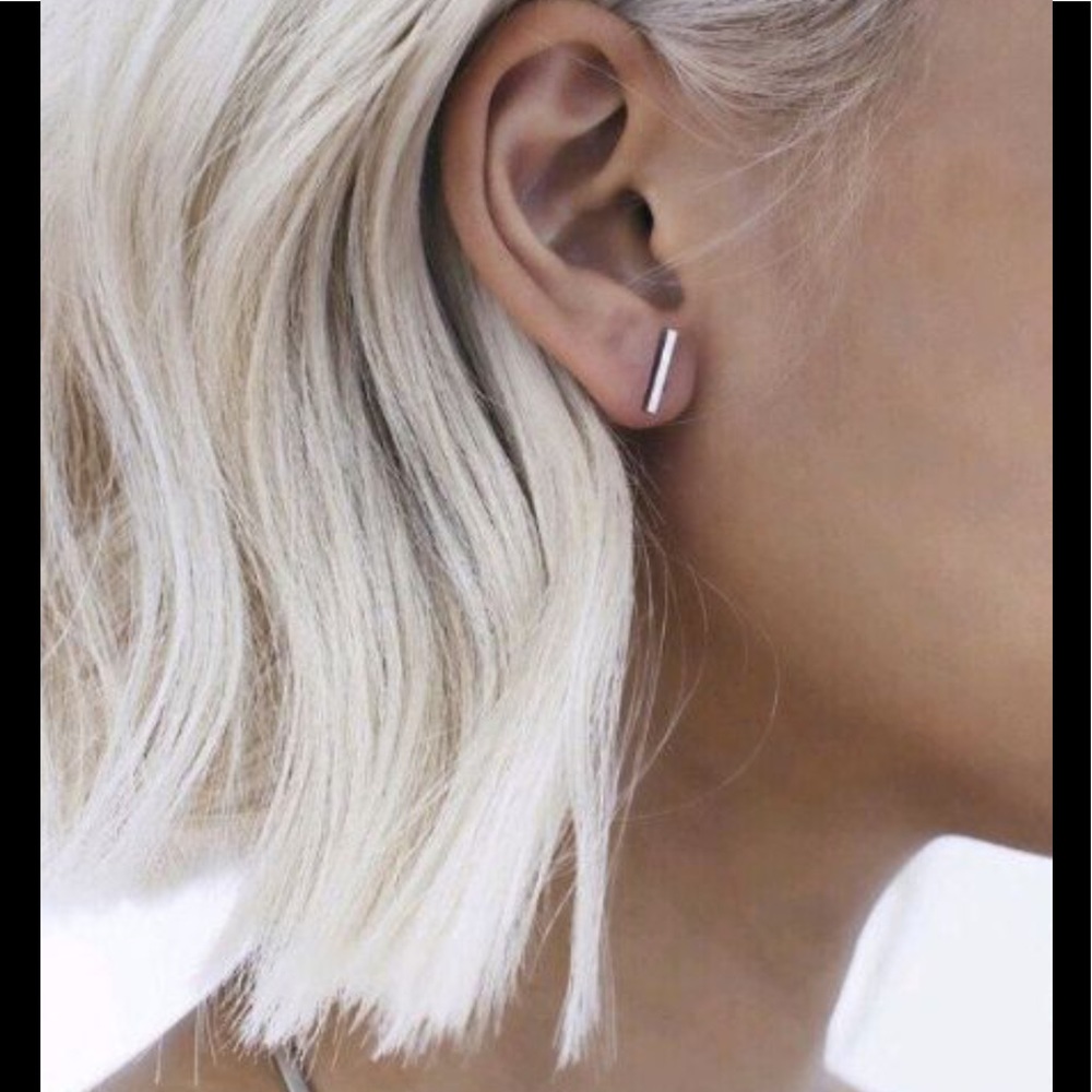 Minimal bar earrings