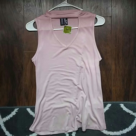 Tops - Rose pink top choker