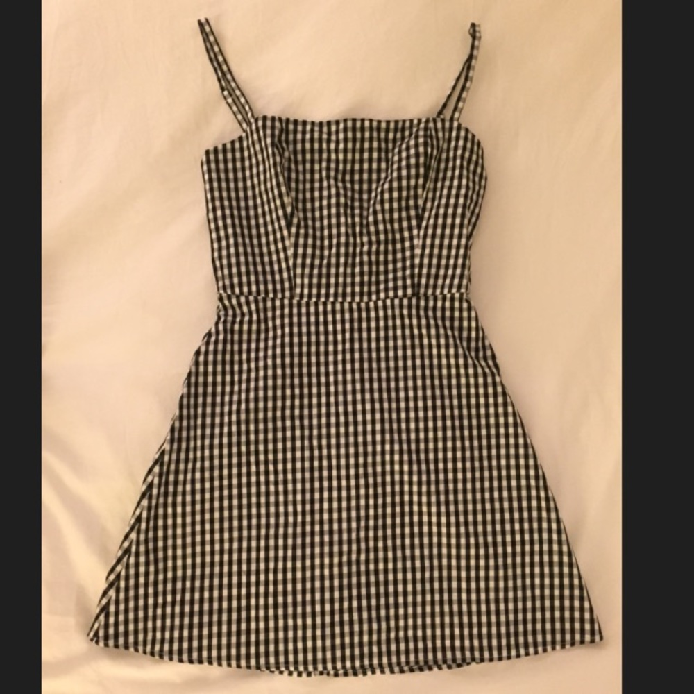 Reformation Auden Dress in gingham print. SZ SMALL