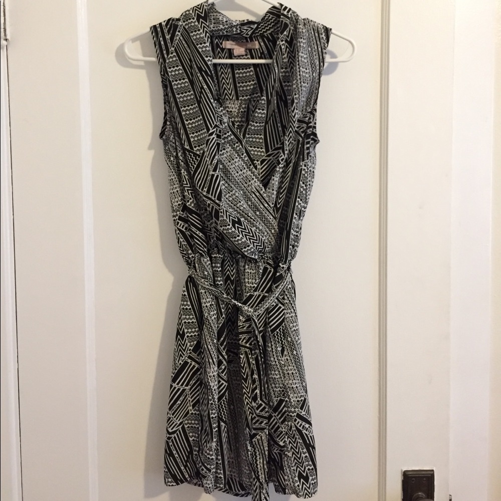 Black and white abstract summer dress!