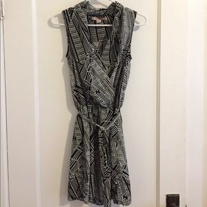 Black and white abstract summer dress!