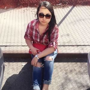 Meet your Posher, Ali