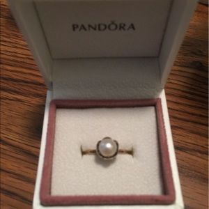 Pandora pearl ring