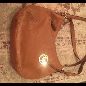 Gorgeous Micheal Kors leather hobo/crossbody bag.