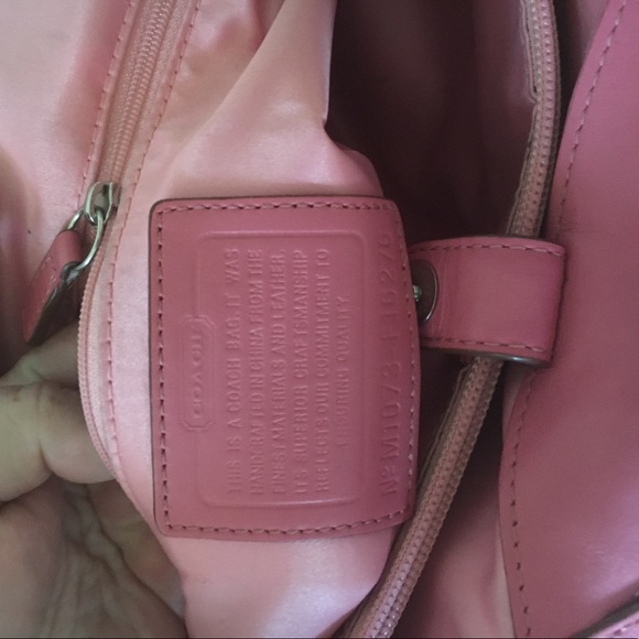 Coach purse - Picture 4 of 4