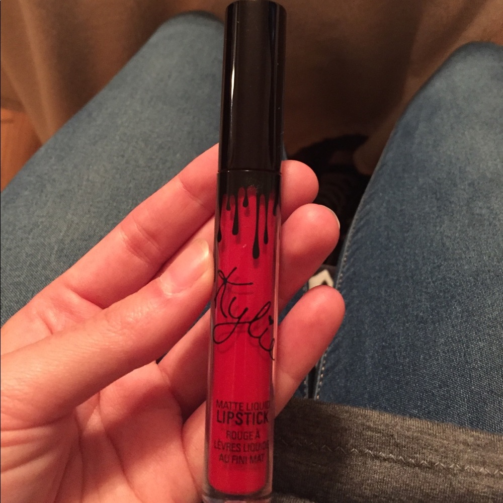 Kylie Jenner Single Mary Jo