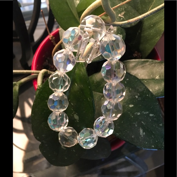 Great Quality Stretchy Crystal Bracelet👑 - Picture 3 of 3