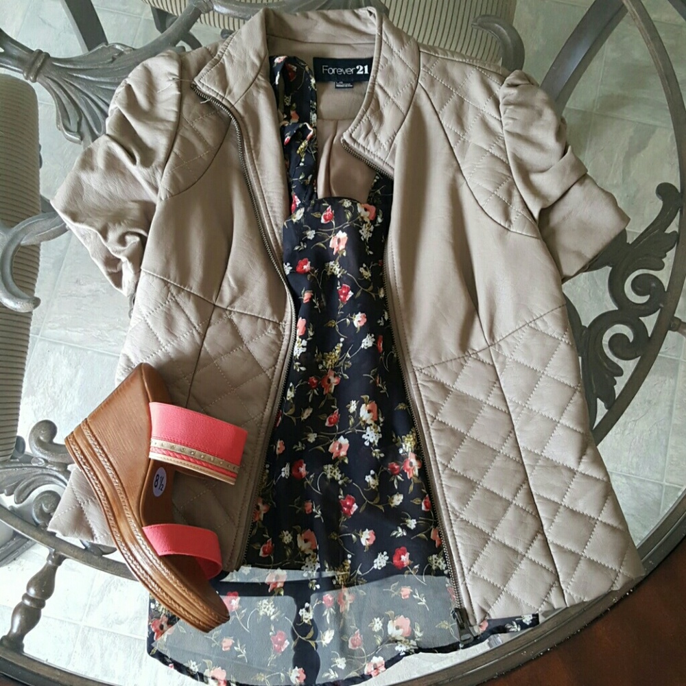 Beige/ light tan jacket