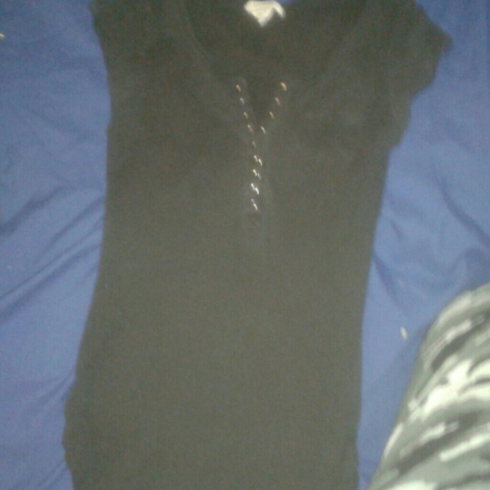 Black short sleeve cotton tee size small