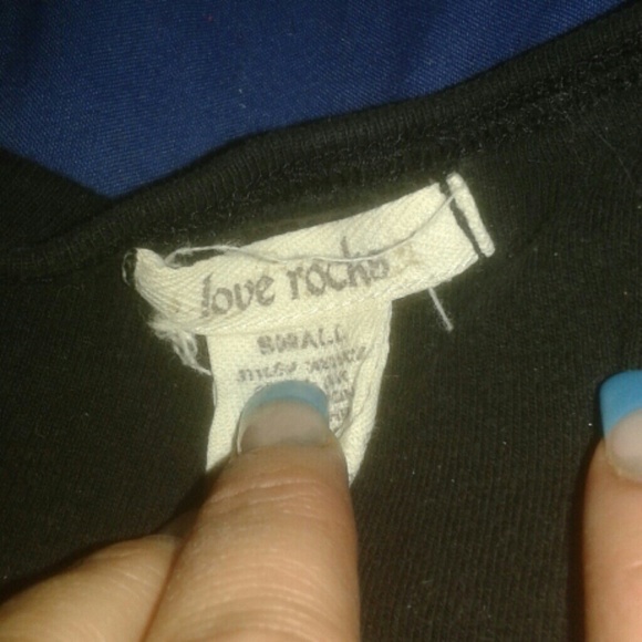 Black short sleeve cotton tee size small - Picture 3 of 4