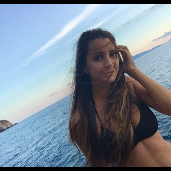 Meet your Posher, Sofia - Picture 5 of 8