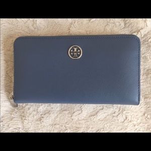 Tory Burch Robinson Zip Continental Wallet