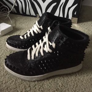 Steve Madden Black Studded Sneakers - size 7