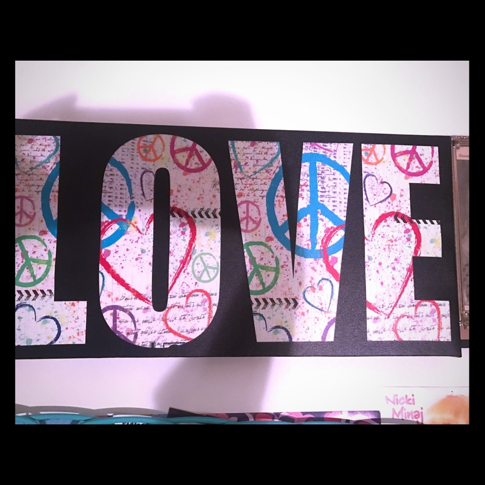 LOVE wall decoration sign
