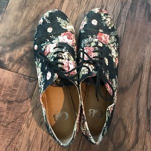 Black denim floral oxfords. Great condition.