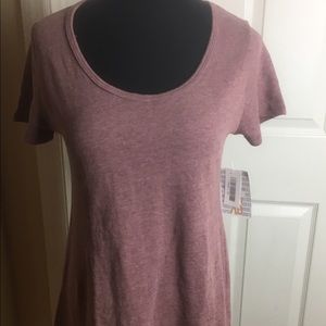NWT XS LuLaRoe Classic Tee