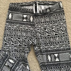 LOVE CULTURE // leggings