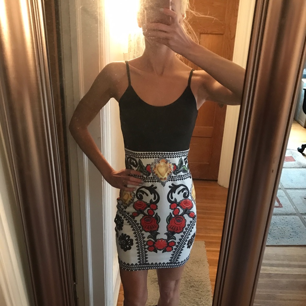 NWT sexy bodycon mini dress - Picture 2 of 2