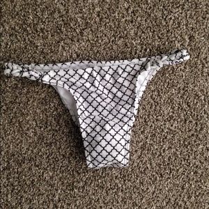 PATTERNED BIKINI BOTTOMS NEW CHEEKY