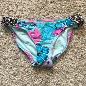 Super cute bikini bottoms