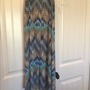 Slinky stretchy skirt