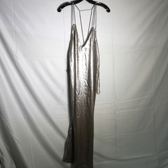 💚in a flash silver dress - Picture 2 of 3