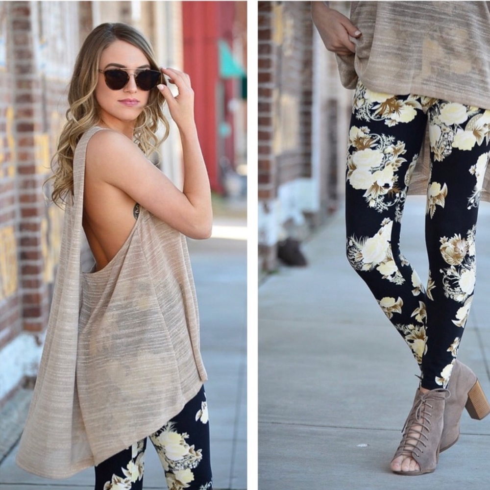 ๐HP 5/10/17๐๐บBahama Print Leggings!๐บ - Picture 2 of 2
