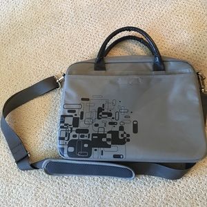 Lined laptop bag with strap