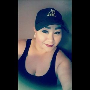 Meet your Posher, Janet