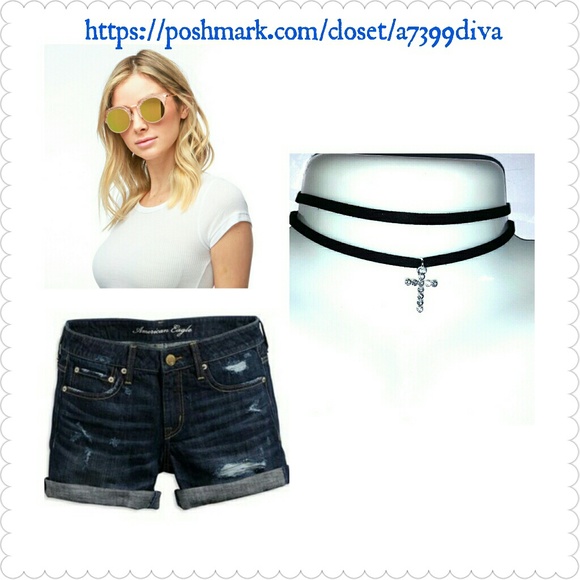 Layered Strand Choker w/Cross - Picture 3 of 4