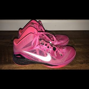 Women's Nike Hyperdunk Basketball Shoes