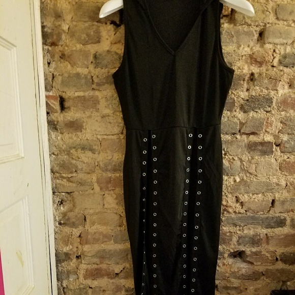 New! Hooded Lace-up Maxi Dress - Picture 4 of 4