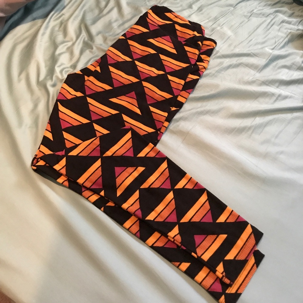 Lularoe tall and curvy leggings