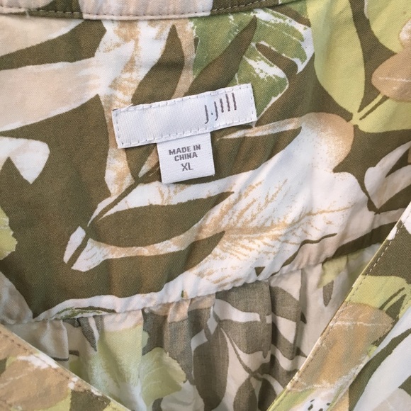 J Jill sleeveless blouse. - Picture 2 of 3