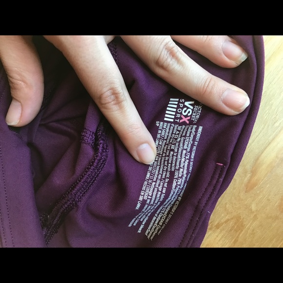 Size small. Victoria secret leggings - Picture 2 of 3